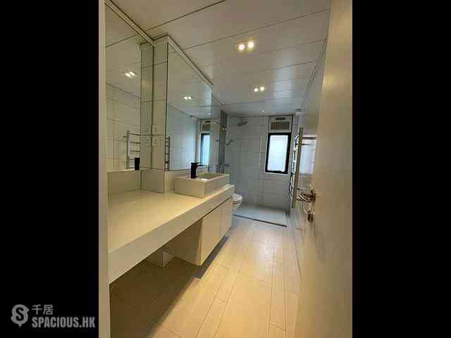Wan Chai - Suncrest Tower 05