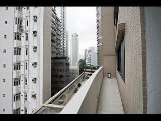 Wan Chai - Suncrest Tower 06