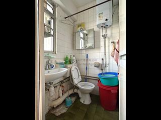 Kennedy Town - Luen Gay Apartments 10