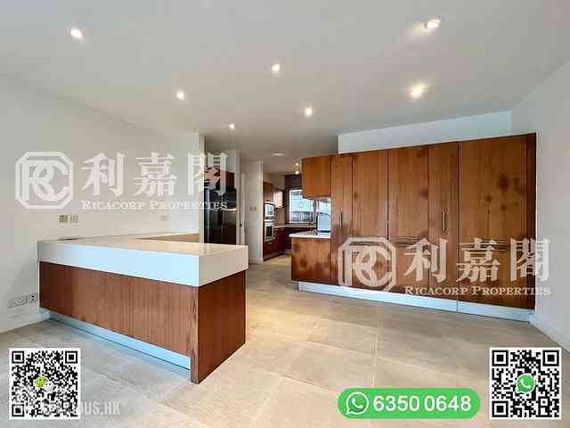 Clear Water Bay - Bayside Villas 12