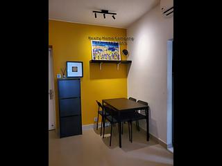 Wan Chai - Tonnochy Towers Block B 05