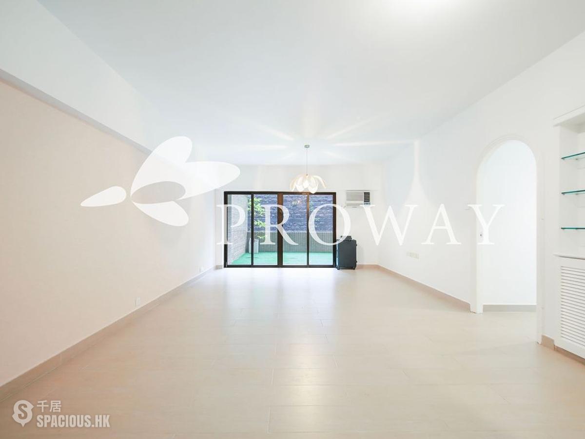 Mid Levels West - Realty Gardens Vienna Court (Block 5) 01