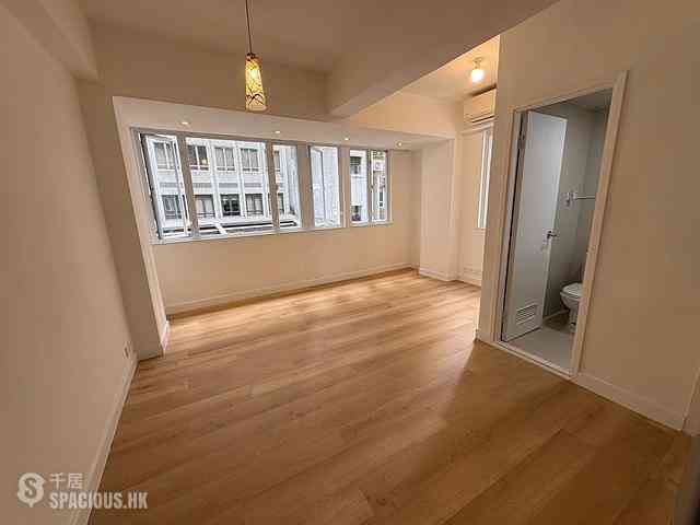 Sheung Wan - 15-17, Mercer Street 01