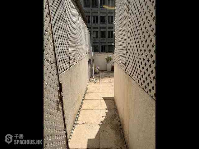 Sheung Wan - 15-17, Mercer Street 04