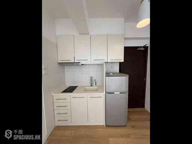 Sheung Wan - 15-17, Mercer Street 05