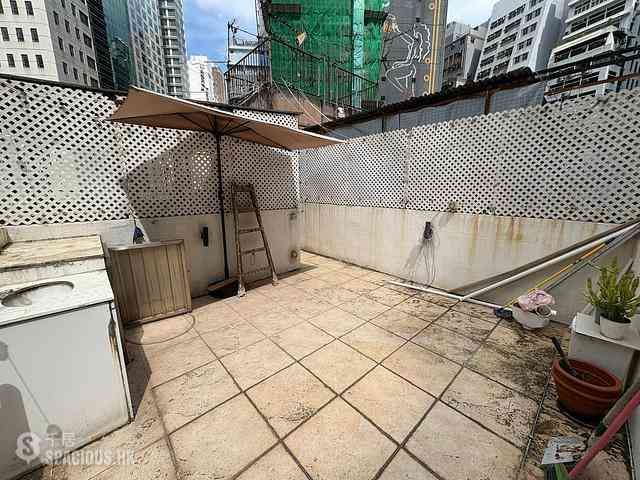 Sheung Wan - 15-17, Mercer Street 07
