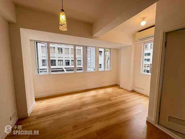 Sheung Wan - 15-17, Mercer Street 16