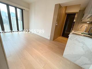 Mid Levels Central - Gramercy 02
