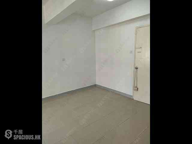 Wan Chai - Lap Hing Building 05