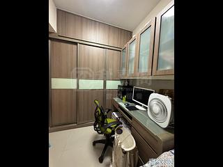 Lohas Park - Lohas Park Phase 2B Le Prime Block 8 06
