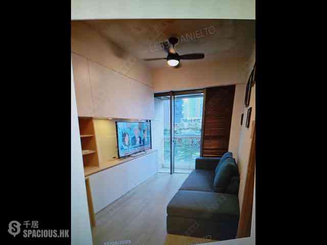 Tseung Kwan O - The Wings Ocean Wings Block 1 06