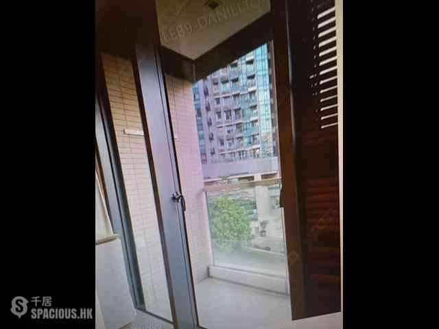 Tseung Kwan O - The Wings Ocean Wings Block 1 07