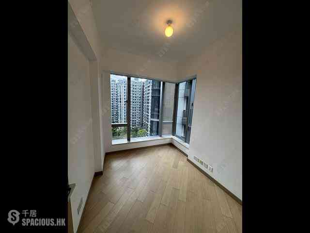 Pak Shek Kok - St Martin Phase 1 Tower 5 03