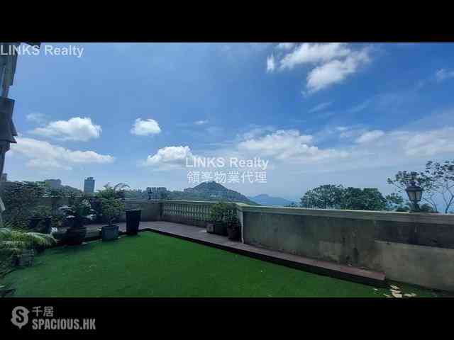 The Peak - The Mount Austin Block 3 07