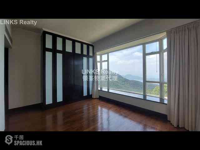 The Peak - The Mount Austin Block 3 12