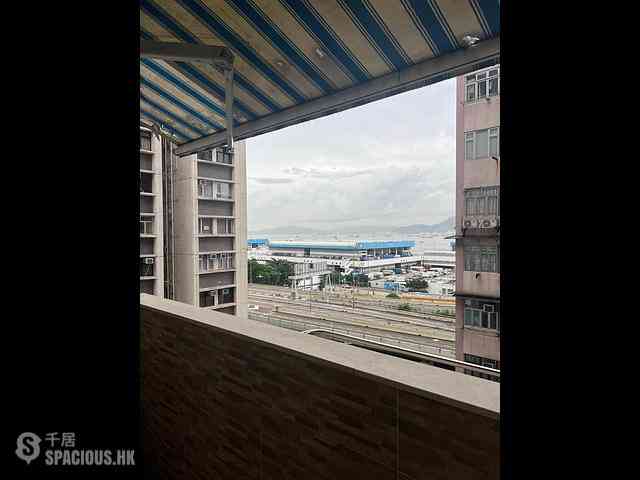 Sai Ying Pun - Tin Hing Building 01