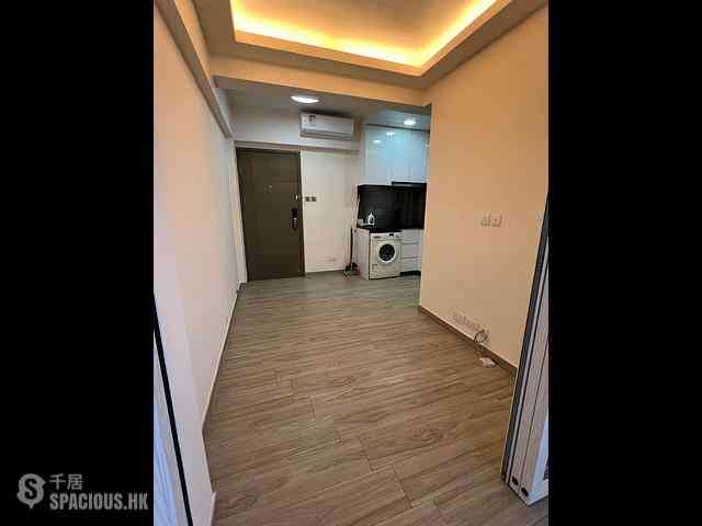 Sai Ying Pun - Tin Hing Building 03