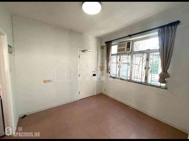Quarry Bay - Kiu Ying Building 02