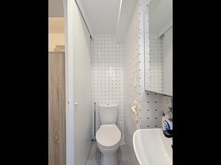 Sheung Wan - 242-244A, Queen's Road Central 07
