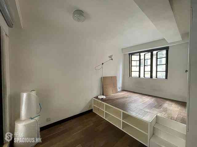 Sai Ying Pun - New Start Building 04