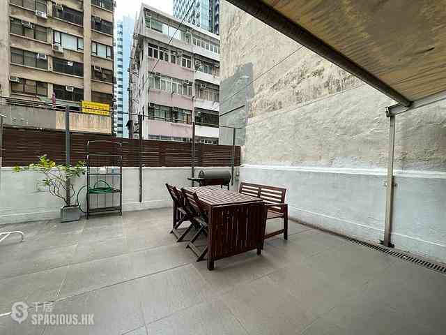 Sai Ying Pun - New Start Building 06