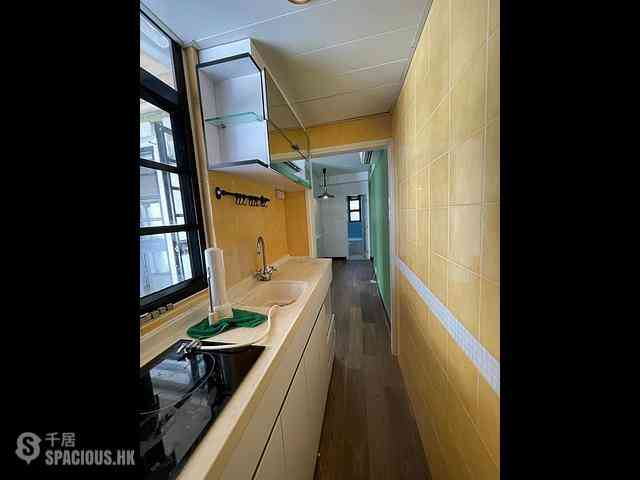 Sai Ying Pun - New Start Building 28