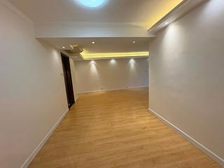 Wan Chai - Phoenix Court Block 5 03