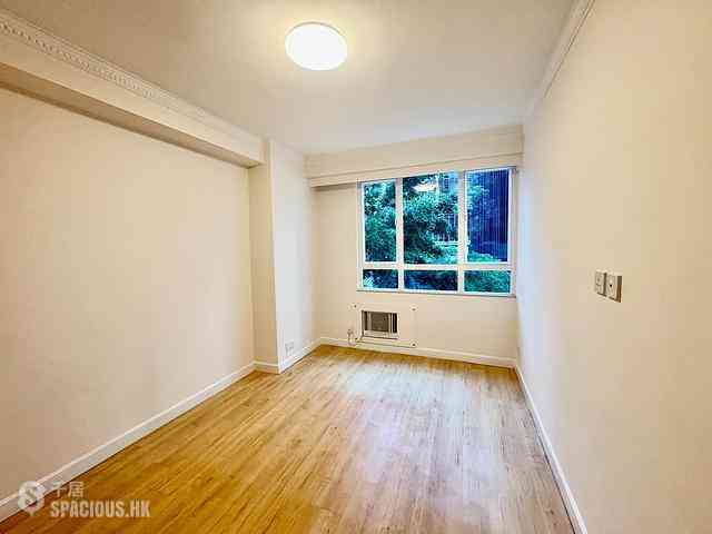 Wan Chai - Phoenix Court Block 5 04