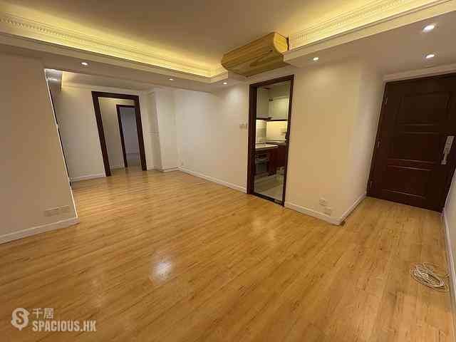 Wan Chai - Phoenix Court Block 5 05
