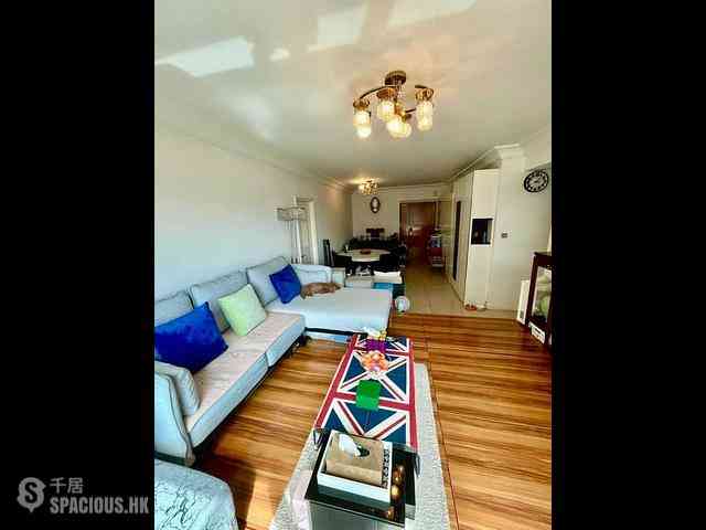 Tung Chung - Caribbean Coast Phase 1 Monterey Cove Tower 1 04