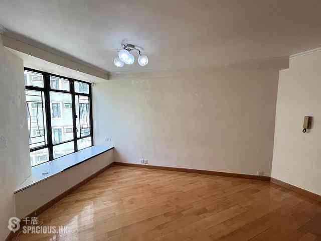 Quarry Bay - Kornhill Block Q 01