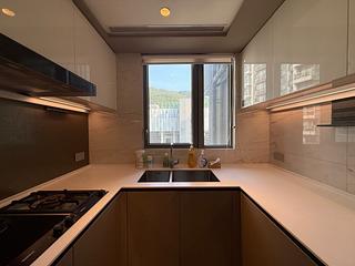 Wong Chuk Hang - The Southside Phase 2 La Marina Tower 2A 04