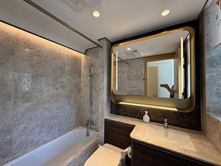Wong Chuk Hang - The Southside Phase 2 La Marina Tower 2A 10