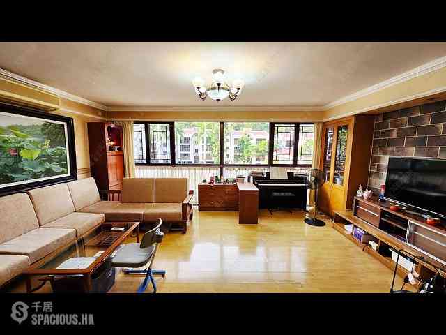 Tai Po Kau - Villa Castell 04
