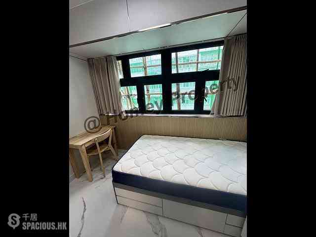 Tsim Sha Tsui - Golden Crown Court 04