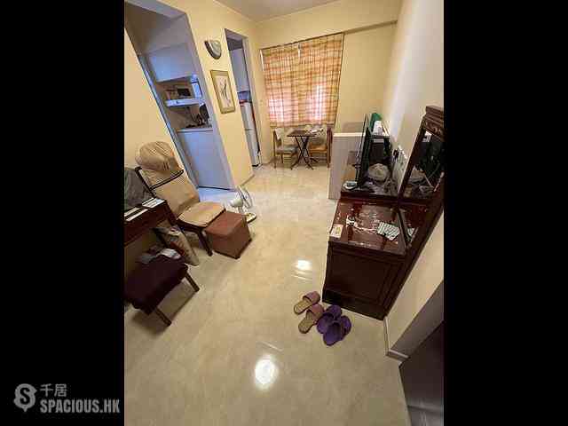 Sham Shui Po - Hip Fook Building 04