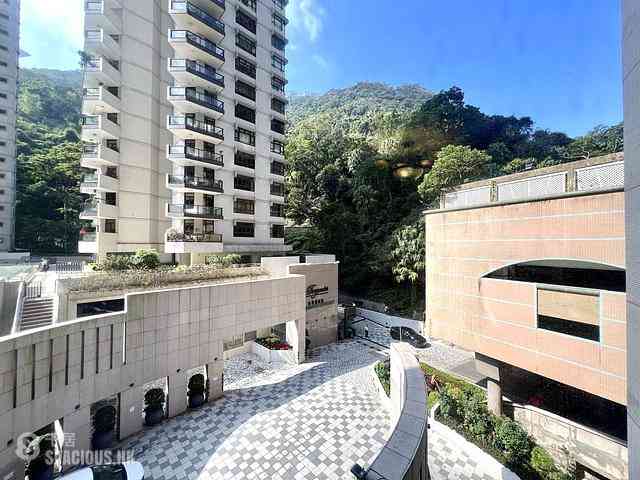 Mid Levels Central - Tregunter Tower 3 01