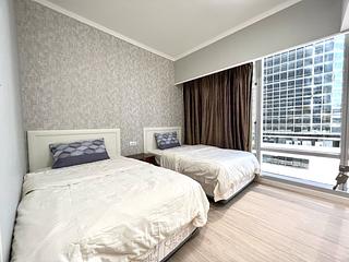 Wan Chai - Convention Plaza Apartments 08