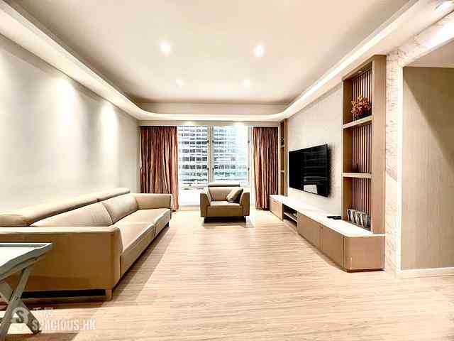 Wan Chai - Convention Plaza Apartments 01