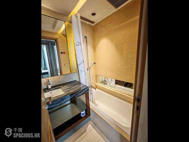 West Kowloon - The Cullinan (Tower 21 Zone 3 Royal Sky) 09
