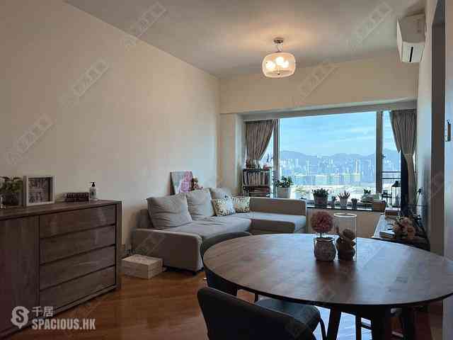 West Kowloon - Sorrento Phase 1 Block 3 04