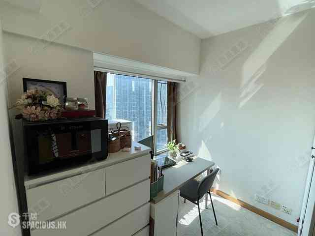 West Kowloon - Sorrento Phase 1 Block 3 07