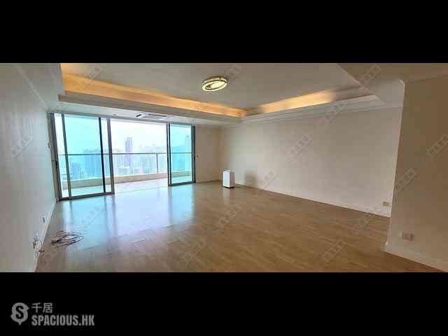 Stubbs Road - Evergreen Villa 01