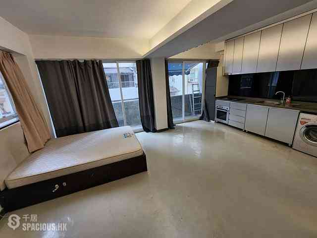 Soho - 32A-32C, Staunton Street 02