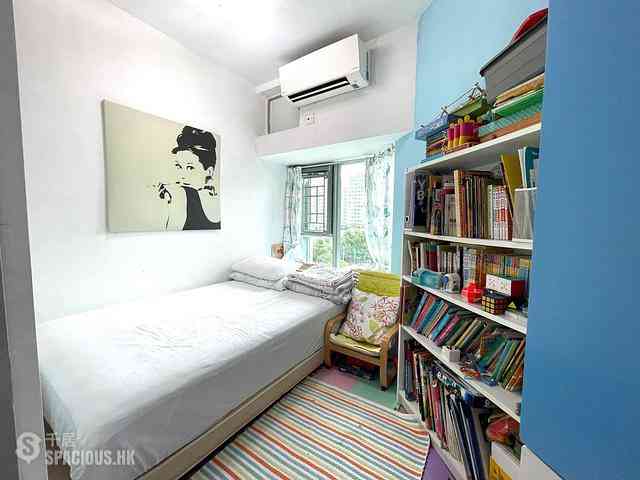 Tung Chung - Coastal Skyline Phase 1 Block 3 04