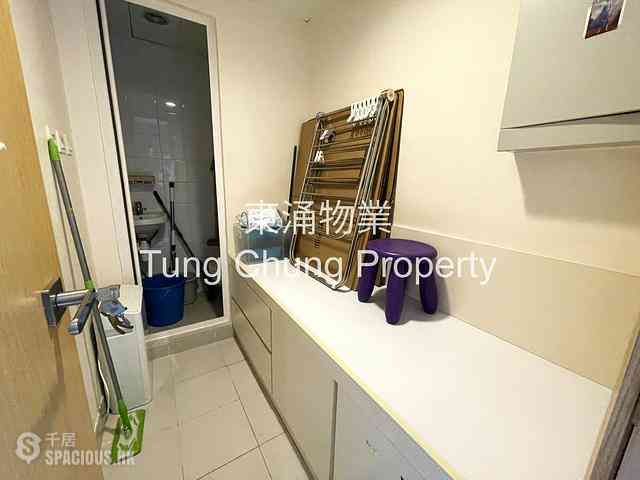 Tung Chung - The Visionary Tower 5 07