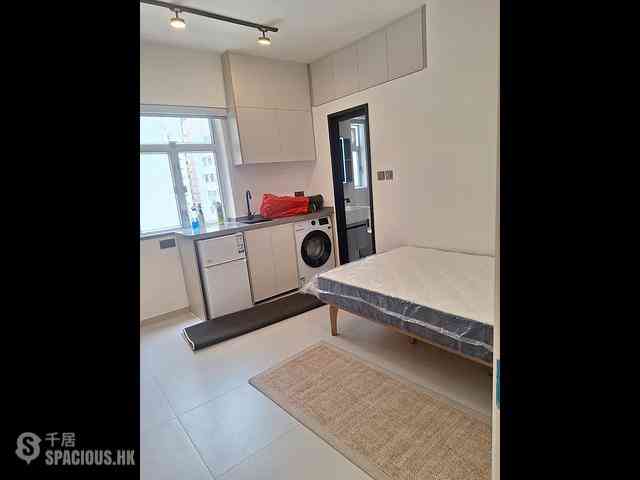 Wan Chai - Four Sea Mansion 11