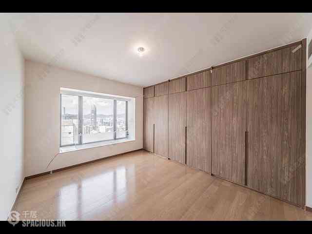 Mid Levels Central - Branksome Grande 09