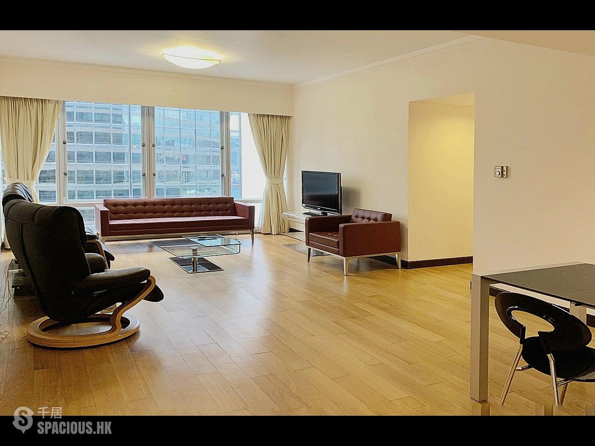 Wan Chai - Convention Plaza Apartments 01