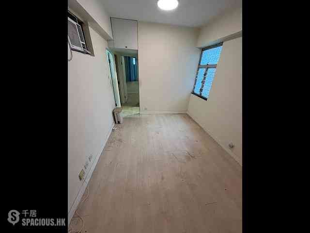 North Point - Tung Po Building 01